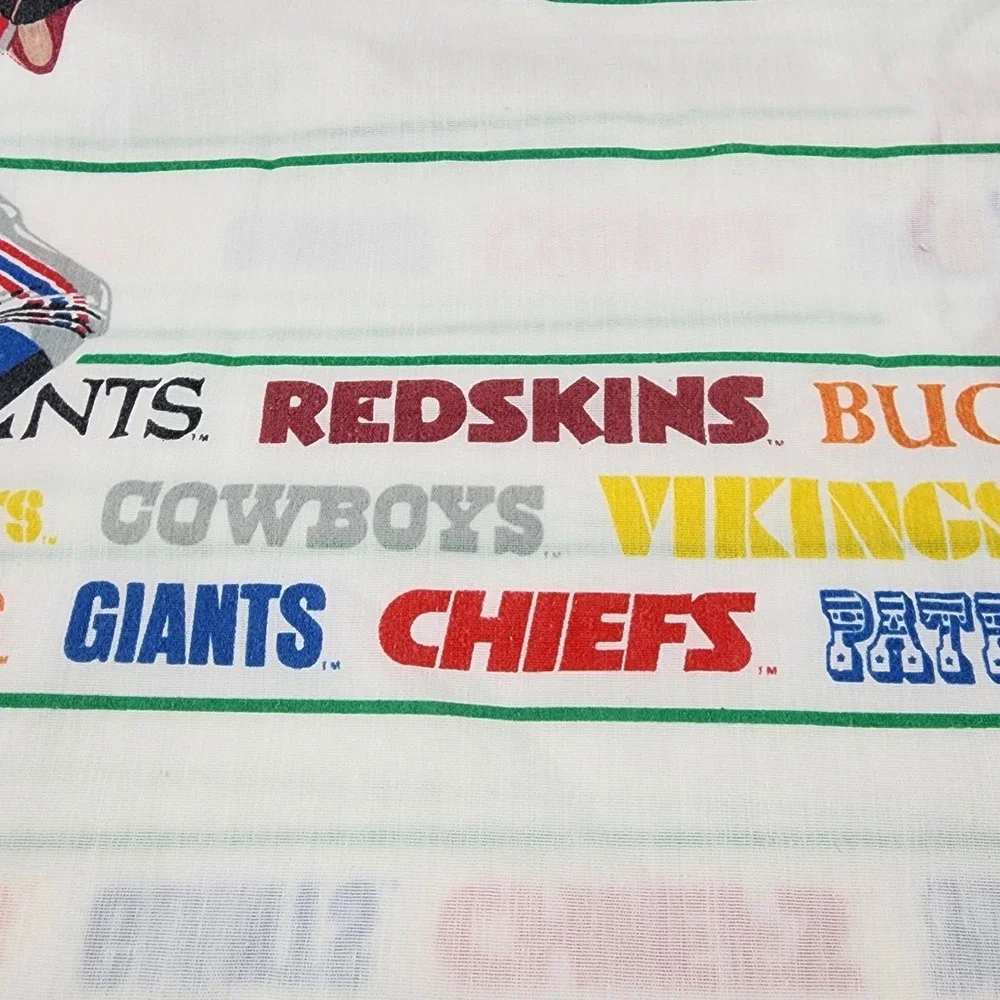 2 Vintage NFL Bed Flat Sheet Football Team Twin 70 80's Bed Sheet‎ Retired Teams